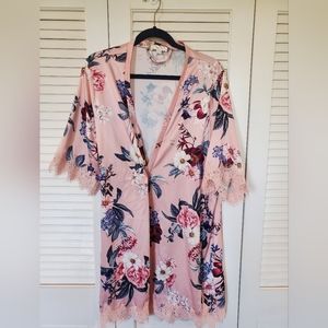 Floral robe size S/M